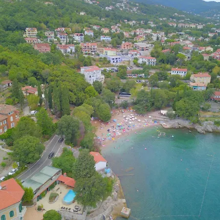 Apartment Beach Apartments Lovran
